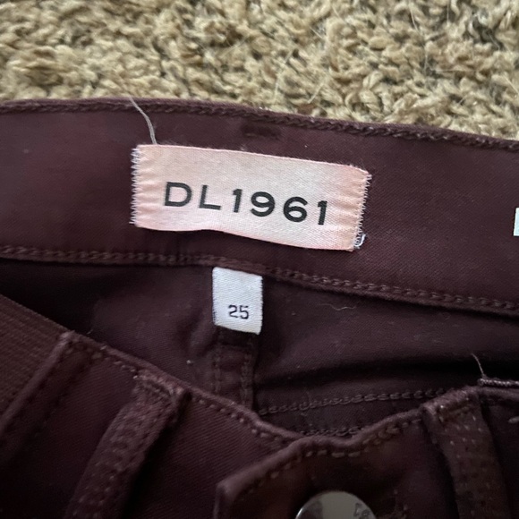 DL1961 Side Panel Maternity Pant - Picture 3 of 4